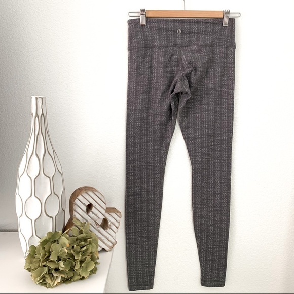 Lululemon Wunder Under Pant Textured
Ziggy Wee October Angel Wing  Gray Sz 4 - Picture 3 of 15